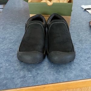 Keen Kaci III size 7 women’s slip one, like new in box